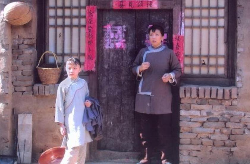 老舍和月牙儿人物分析,老舍母女沦落街头电视剧