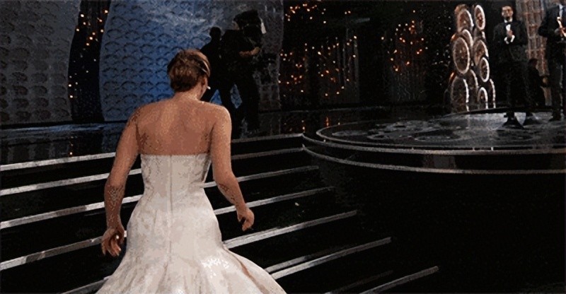 奥斯卡2024颁奖杨紫琼,奥斯卡最佳女主角颁奖杨紫琼