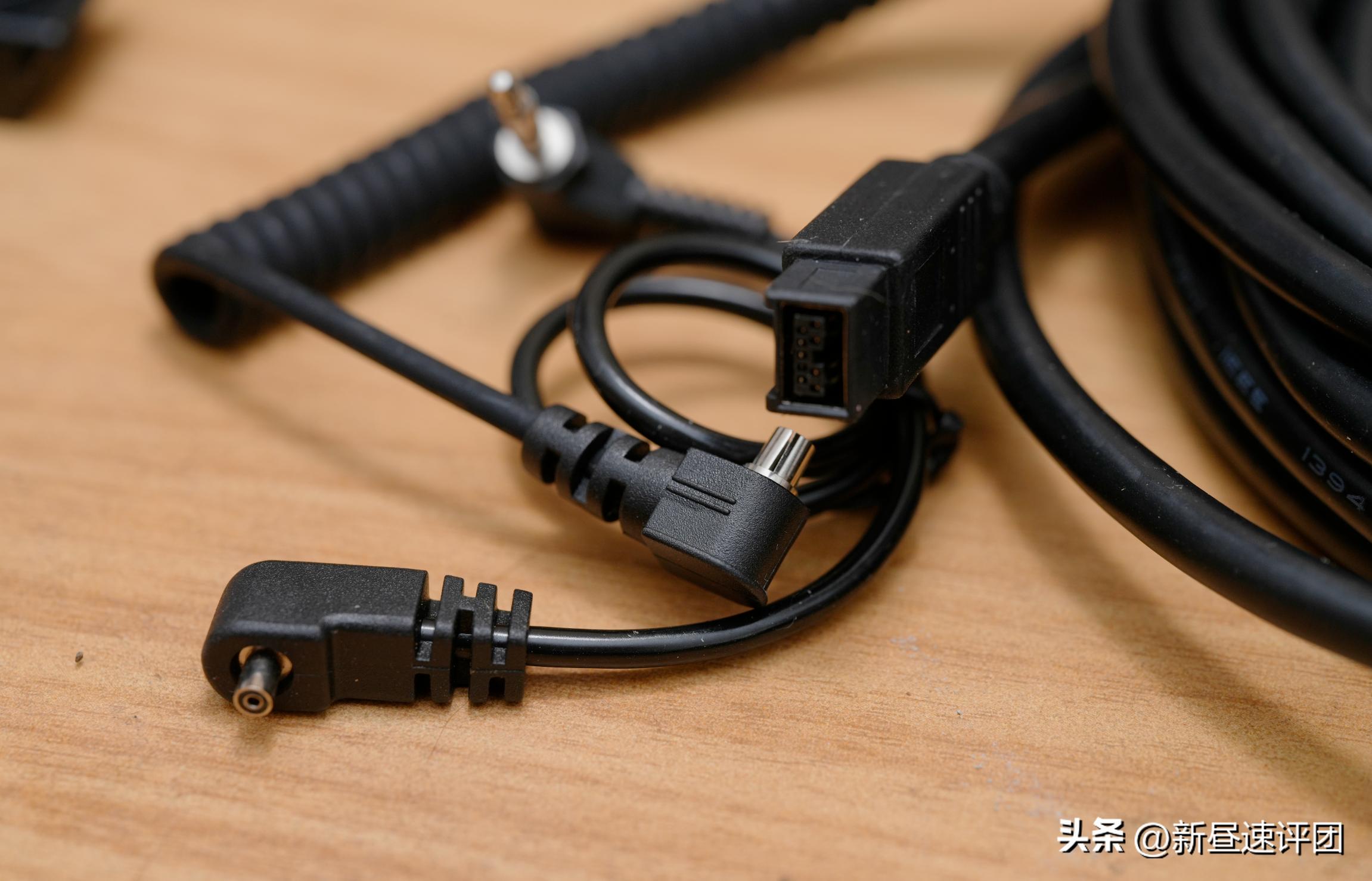 鍝堣嫃涓敾骞卙4d闀滃ご,鍝堣嫃鐩告満h4d-200ms