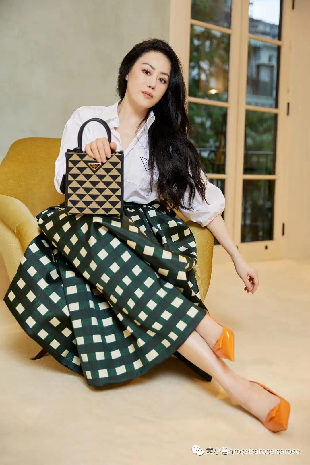 章小蕙真实面容似大妈,港星章小蕙面相及命运