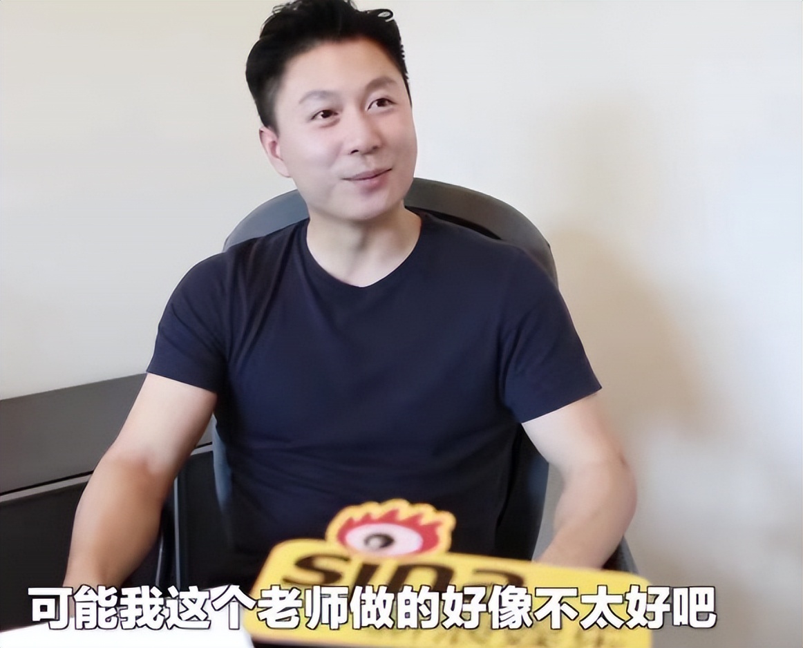 “只讲英文”李安琪：嫁*小鹏李**13年，从不说中文，哪来的优越感？