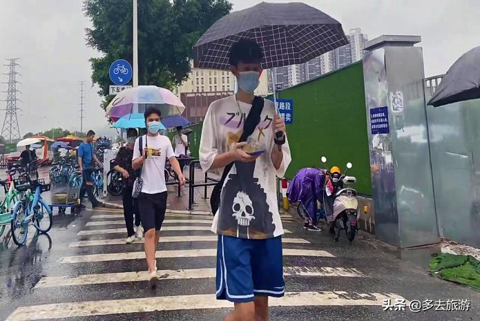 二线名城潍坊气候舒适，生活气息浓厚，外地美女明显增多