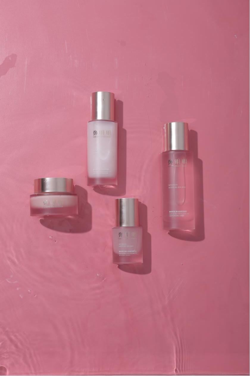 郑明明保湿补水套装价格表,郑明明润颜抗皱套组