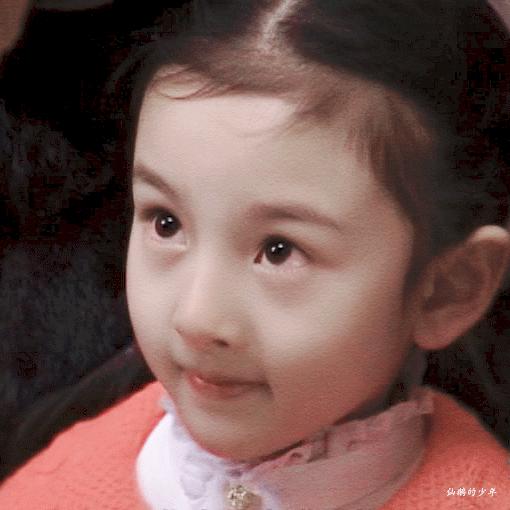 宋祖儿五官不协调,宋祖儿五官清丽可人俏皮可爱