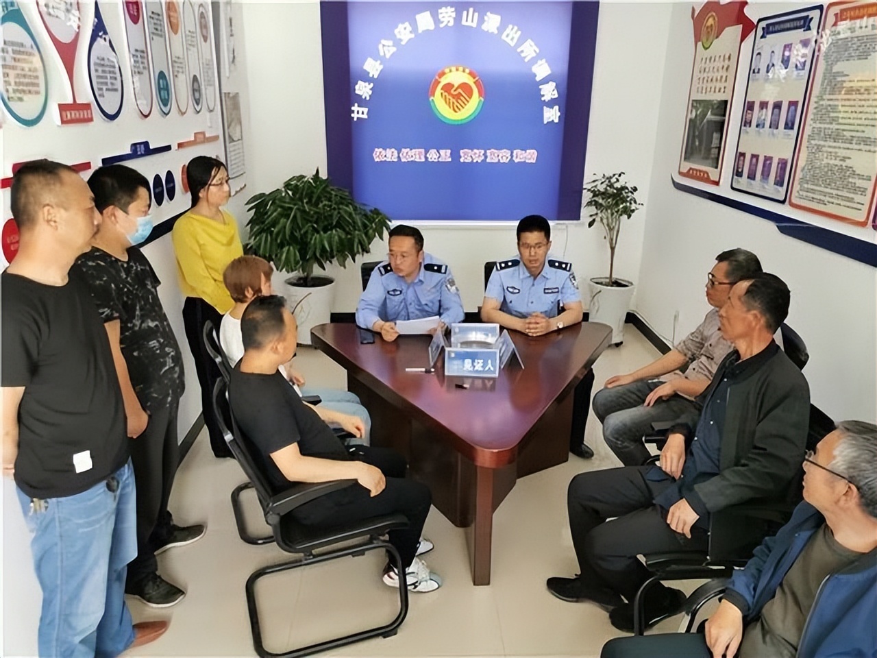 派出所与乡镇机构的关系,乡镇派出所和镇政府的关系