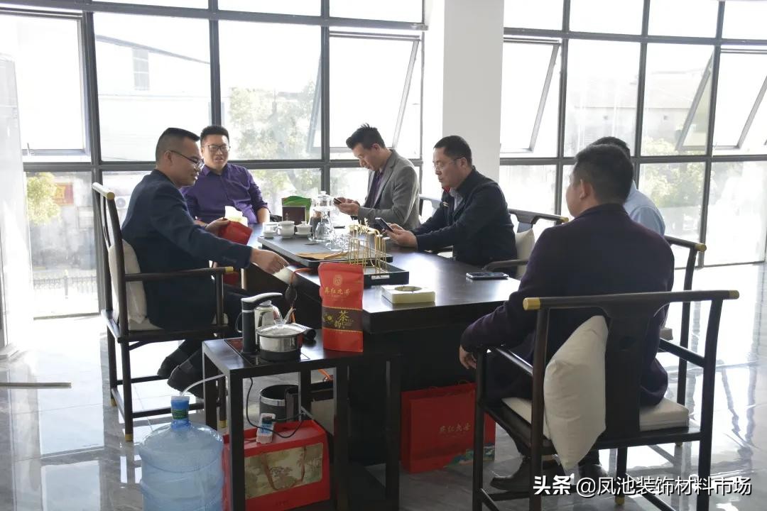 山东华建铝业集团铝合金家具,山东华建铝业集团生产车间