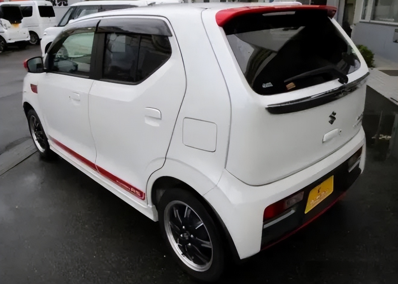 铃木新一代奥拓官图,新一代铃木奥拓1.0l最便宜多少钱