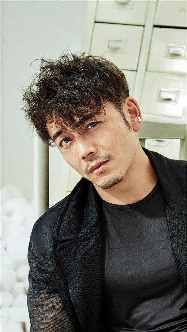 杨烁落魄总裁,杨烁落魄的时候捡垃圾