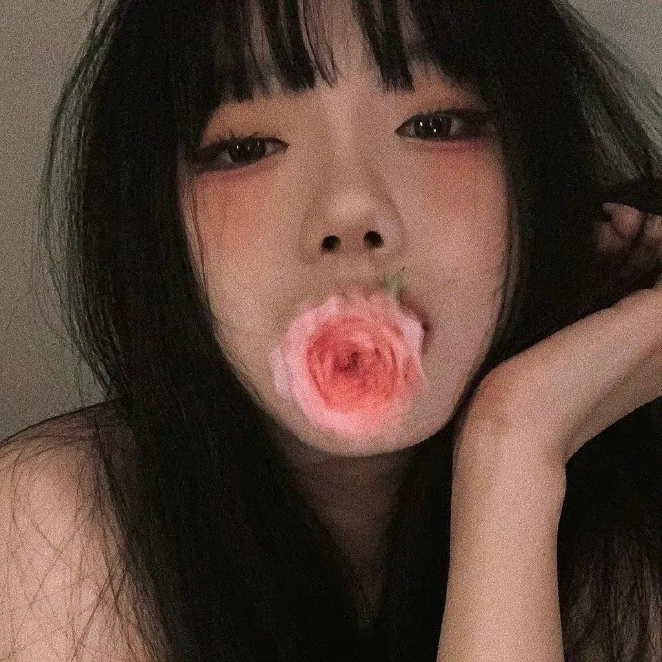 富可敌国的少爷娶了最不起眼的卑贱弃子：别生气我错了你打我好吗