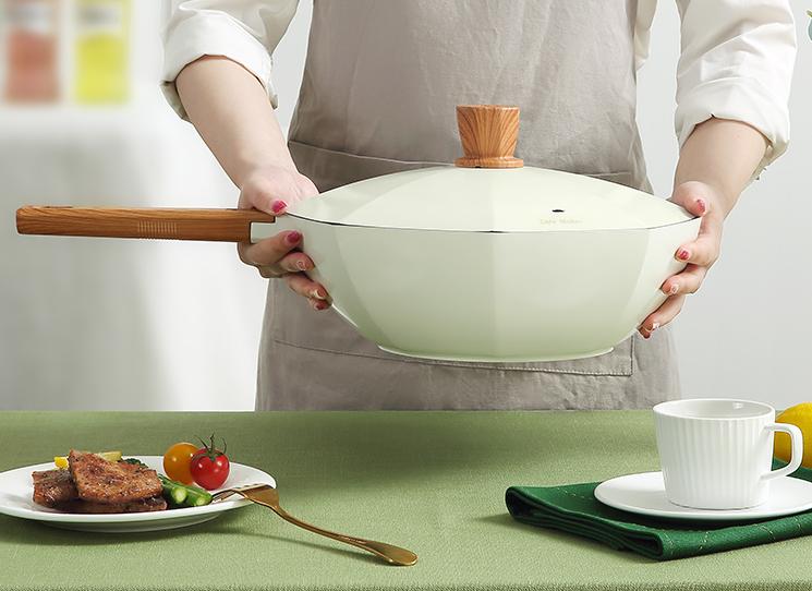 人到中年添置这4样高级货,家里有钱也不要买这五样东西