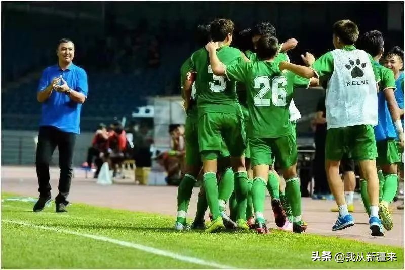 新疆足球帕尔哈提水平,新疆足球帕尔哈提停球