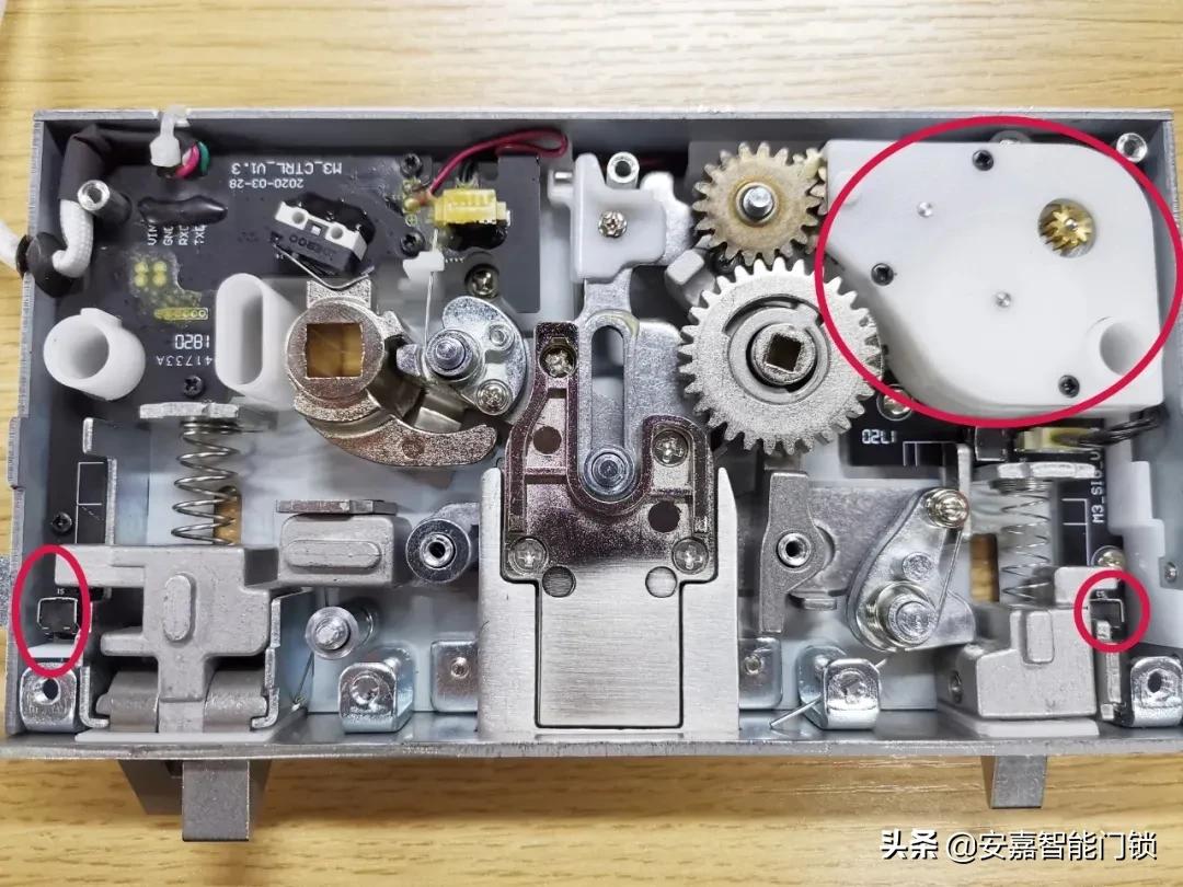 智能锁内置离合锁体内部结构,智能锁锁体是什么样