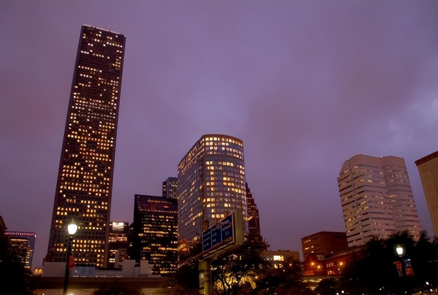 休斯顿大学—被《美国新闻与世界报道》评为种族最多元化大学之一