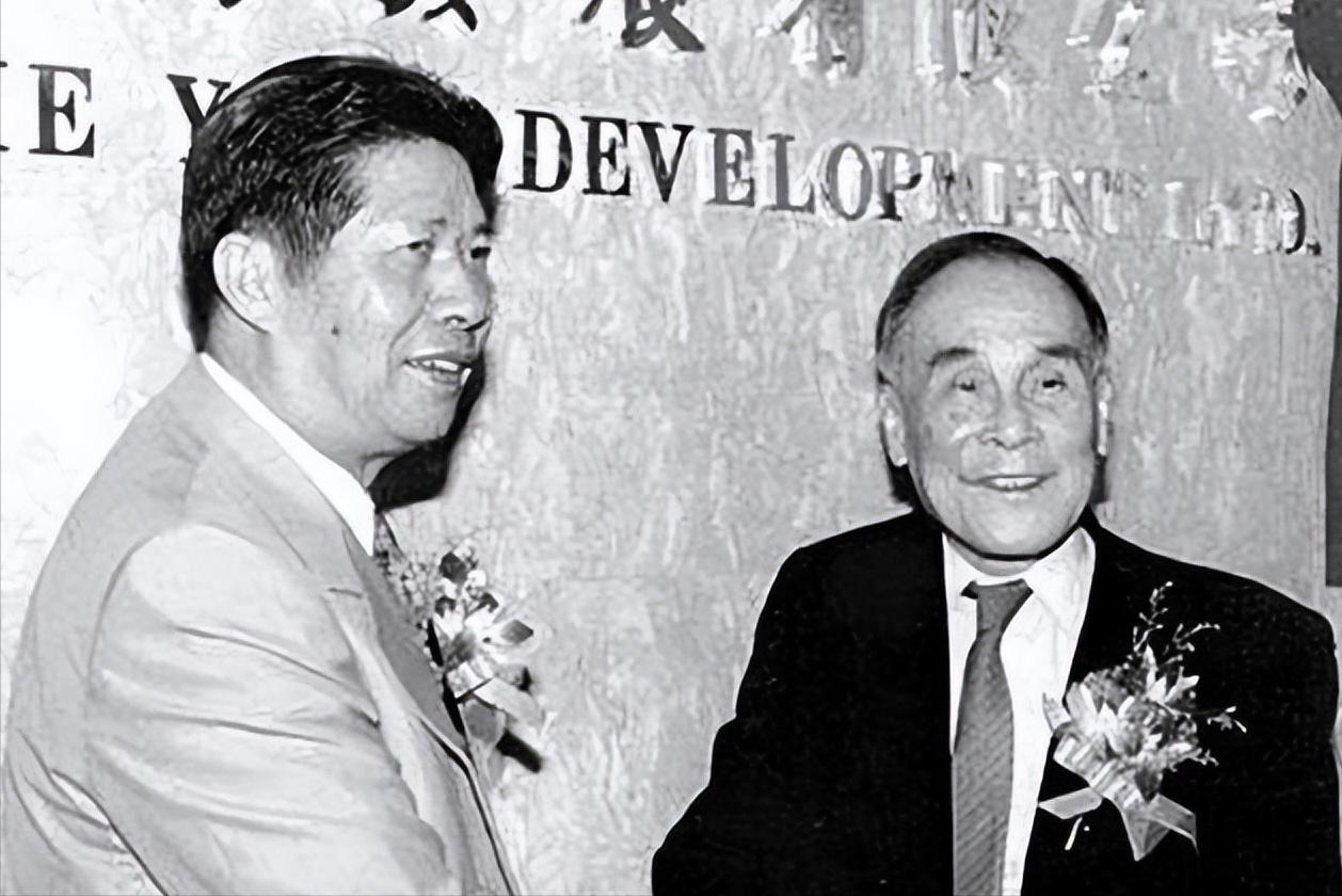 父亲挣的钱从来不帮家里,父亲赚钱却舍不得给儿子花