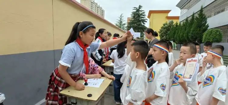 你好红领巾幼儿完整版,你好红领巾二年级