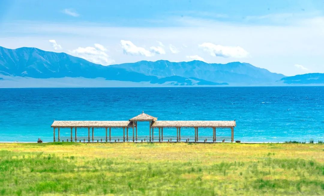 那拉提空中草原雪景照片,大草原的壮丽雪景图