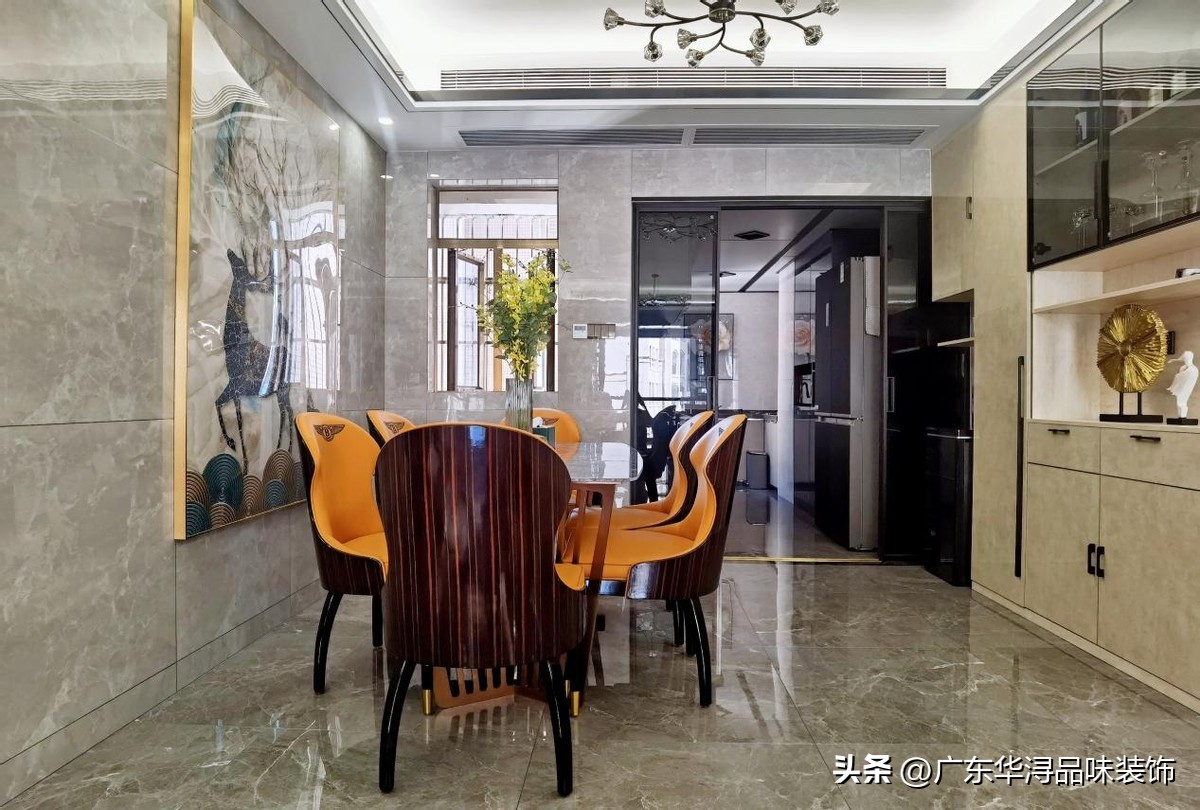 268平现代轻奢风，鹅黄色挑色，新家好看又吸睛