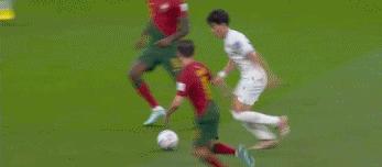 c罗献绝杀皇马喜迎欧冠百胜,c罗进球葡萄牙庆祝视频