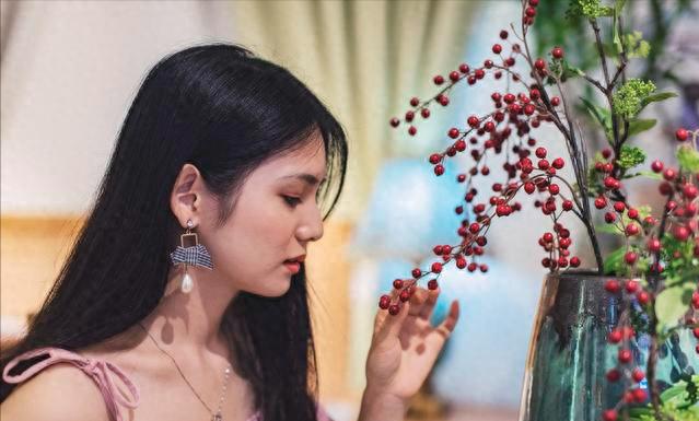 夫妻买50元婚姻保险,给孩子交的教育保险