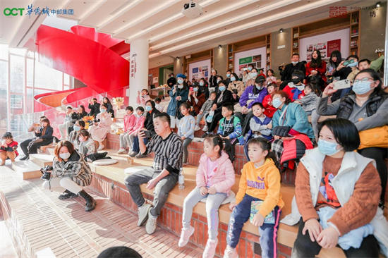 沉浸于华侨城红坊领略希尔的视听盛宴希尔剧场刘玥版画作品展纪实