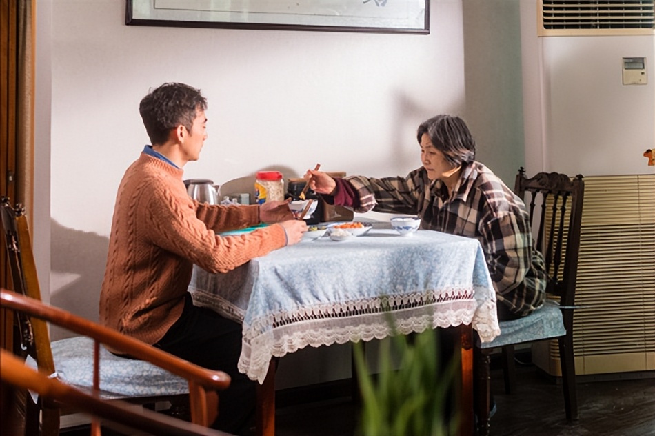 保健品之谜：明知这是一场*局骗**，可我妈相信