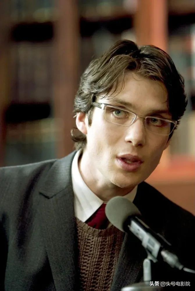 美剧浴血黑帮解说9.0以上评分,浴血黑帮第一季深度解析