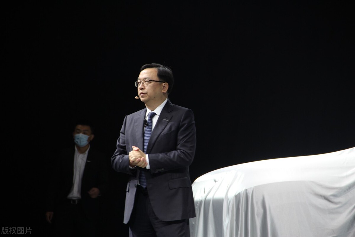 比亚迪迈向中国高端汽车,比亚迪全球第四大车企