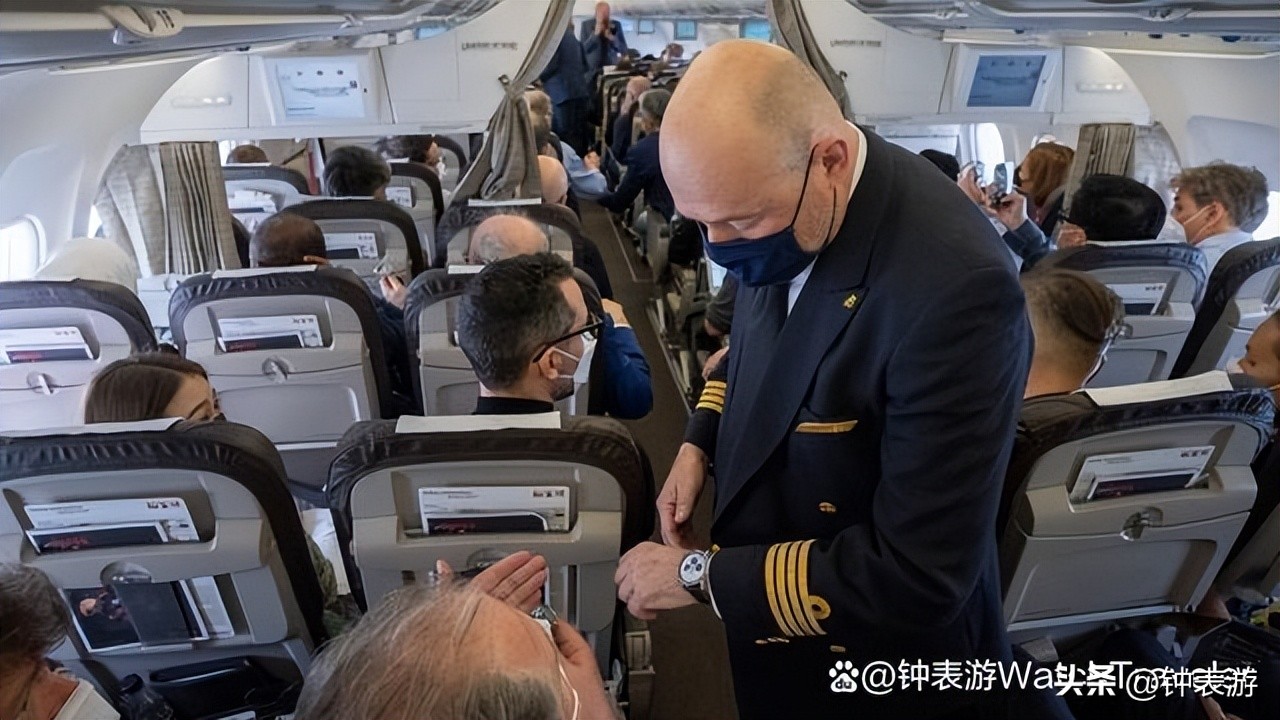 Navitimer，飞行员最爱的航空计时码表，就它了