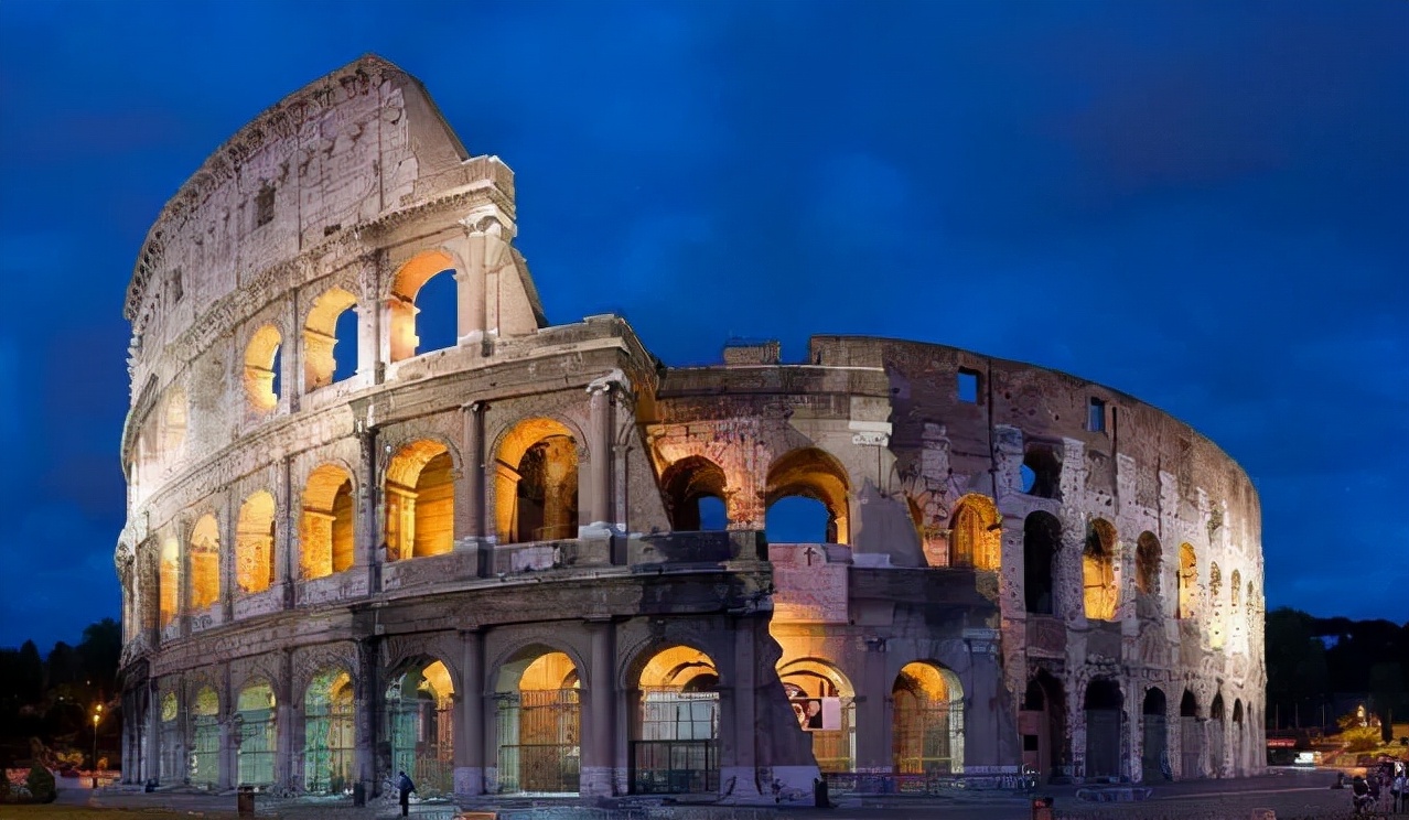 意大利罗马旅游必去的地方,罗马在意大利的哪个位置