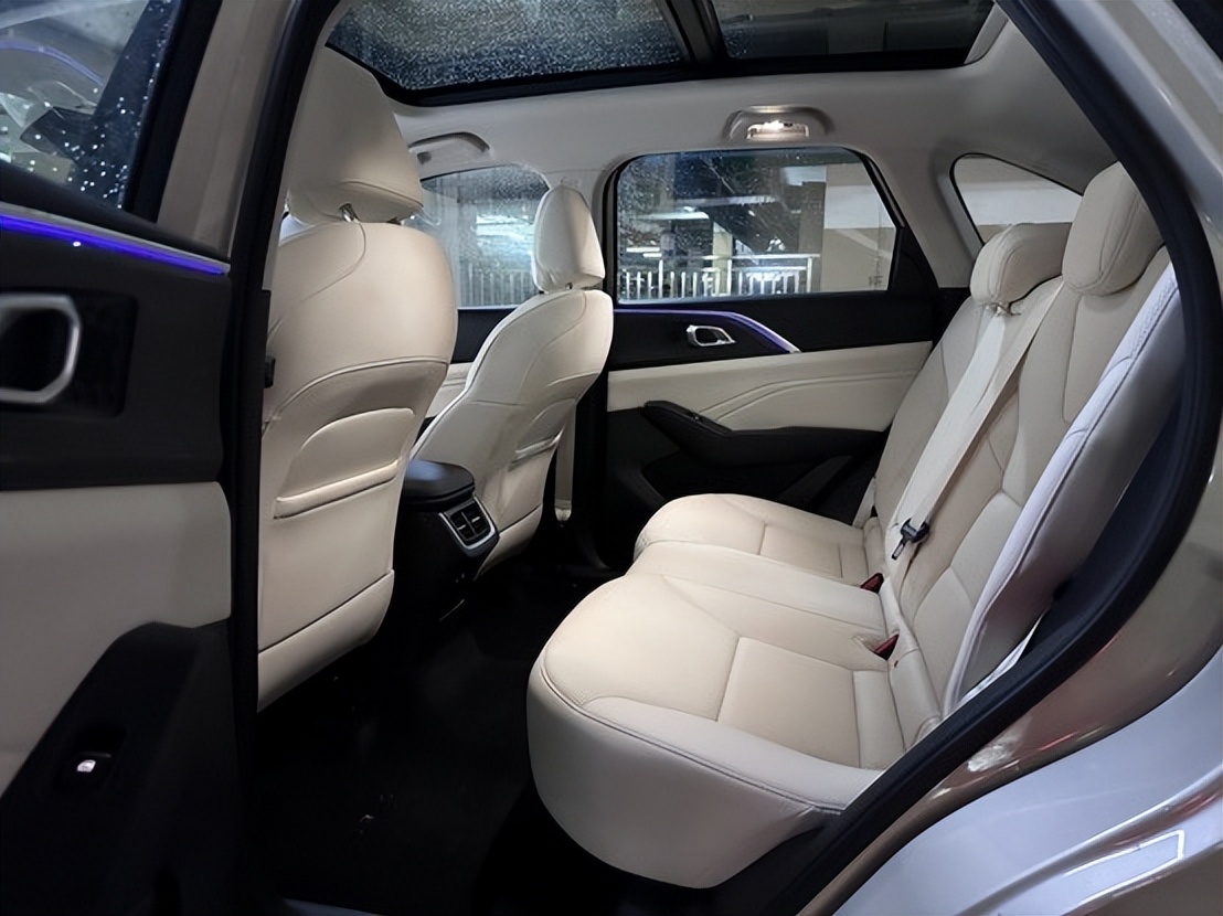 哈弗枭龙max四驱智能旗舰版实测,哈弗枭龙max在城市中试驾感受