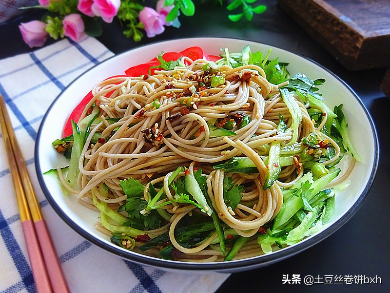 轻断食晚餐一周食谱,每周一次轻断食一日三餐食谱
