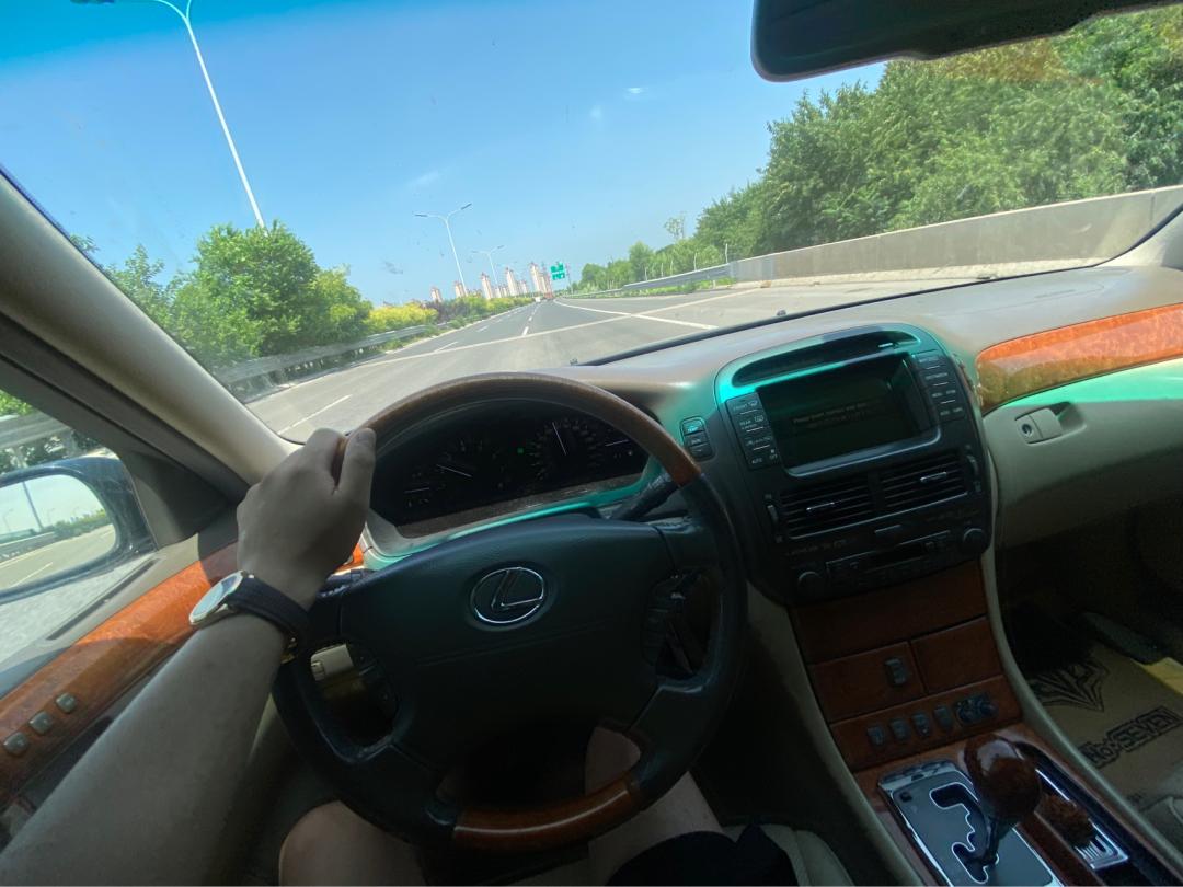 搞了辆“破烂不堪”05年凌志LS430，进厂翻新重造，复活又变新车