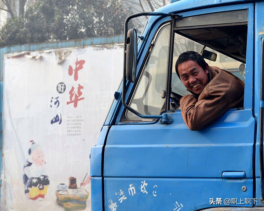 农村小伙做这个副业赚了3万块钱,农村小伙日赚千元的生意经历