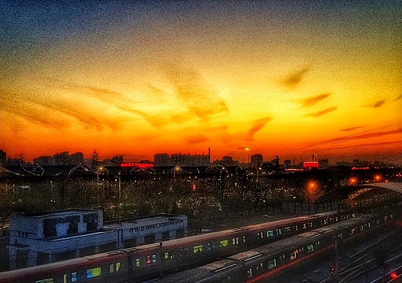 21年后索罗斯二次败北，捏20万空单欲做空香港，遭闷杀后损失24亿