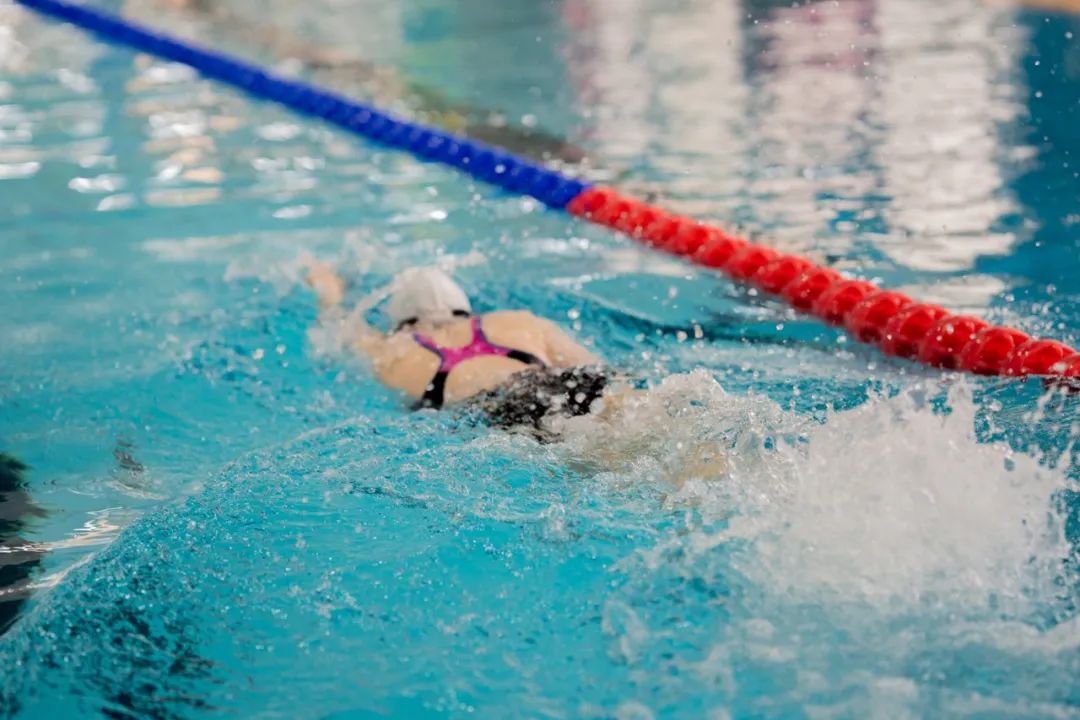 足球场改造扩建,最新足球场开放