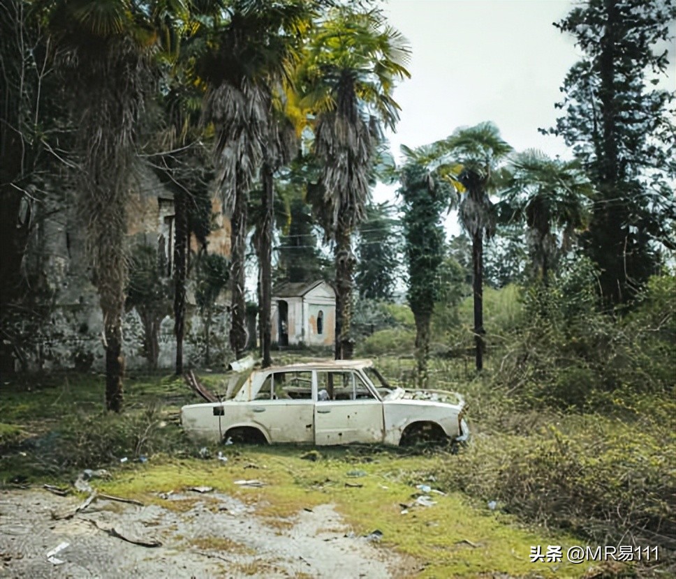 荒废的美国警车,荒芜的美