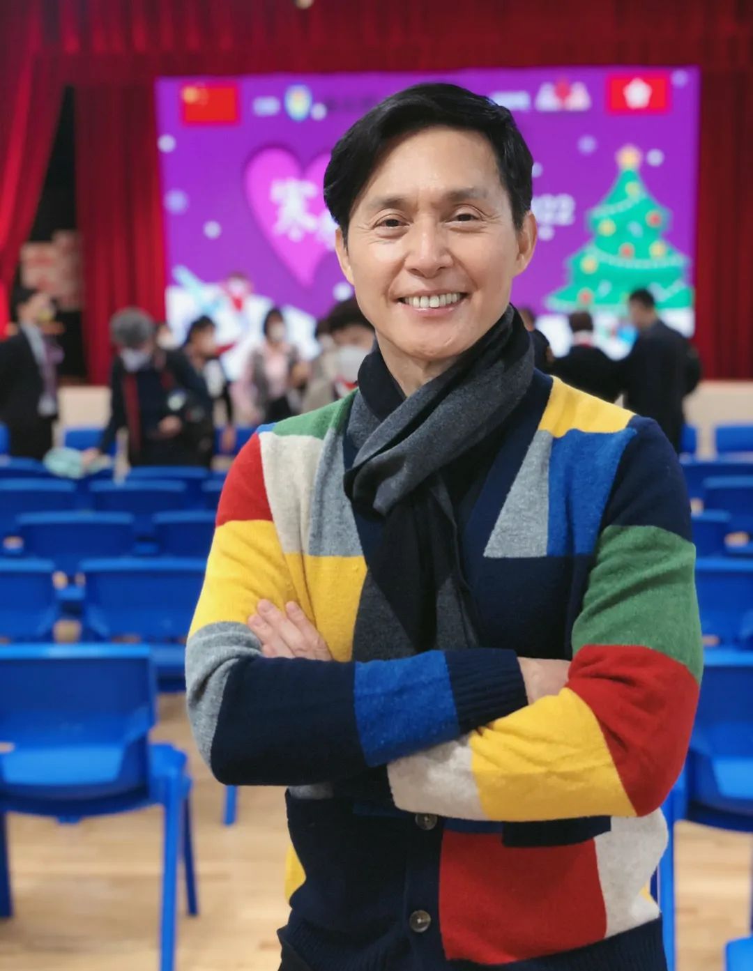 60岁港星内地庆生捞金,66岁港星