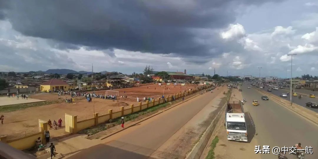 海外街头风景视频,尼日利亚凯菲至马库尔公路