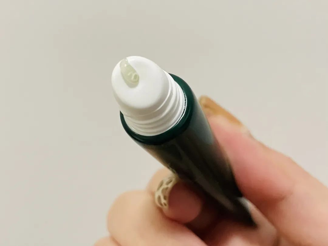 润唇膏越涂越干,润本唇膏越涂越干