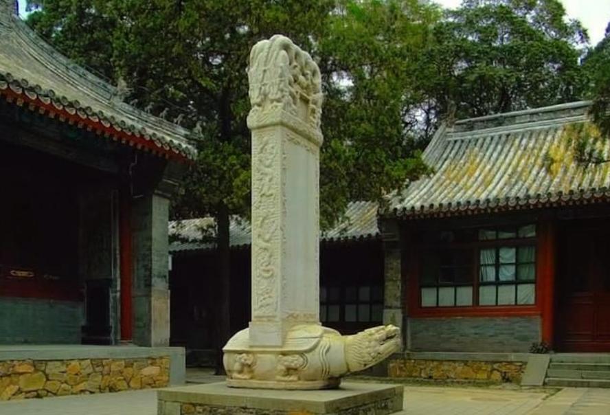 墓碑上显考祖什么意思,故显考妣的读音及意思视频