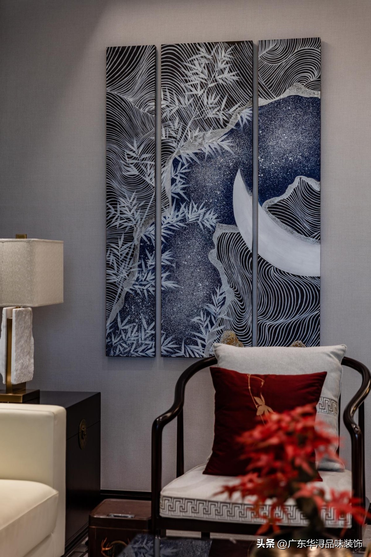 新中式山水画玄关装修效果图,新中式屏风山水画背景墙