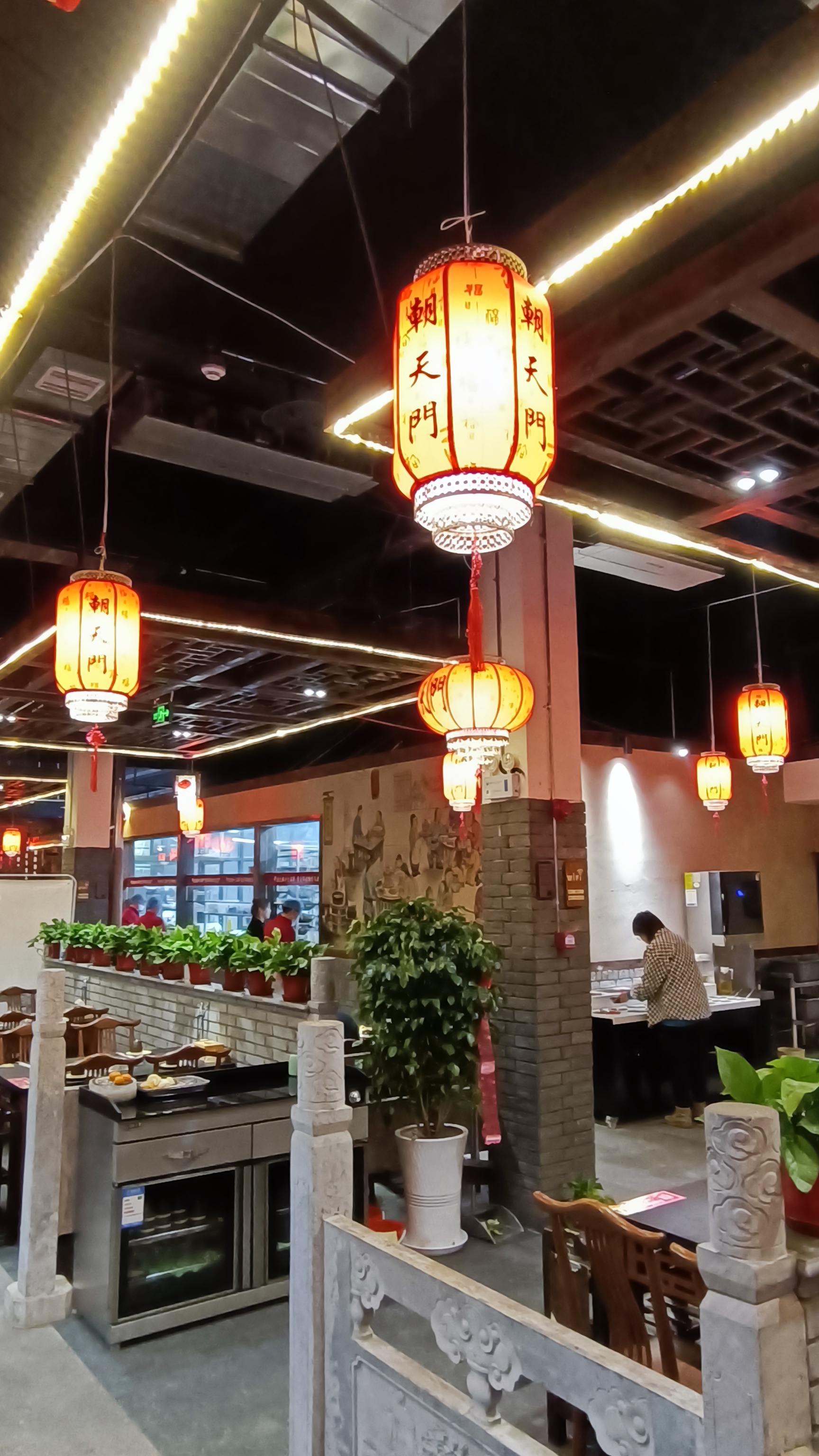 朝天门码头火锅怎么样,正宗重庆朝天门鲜鱼码头