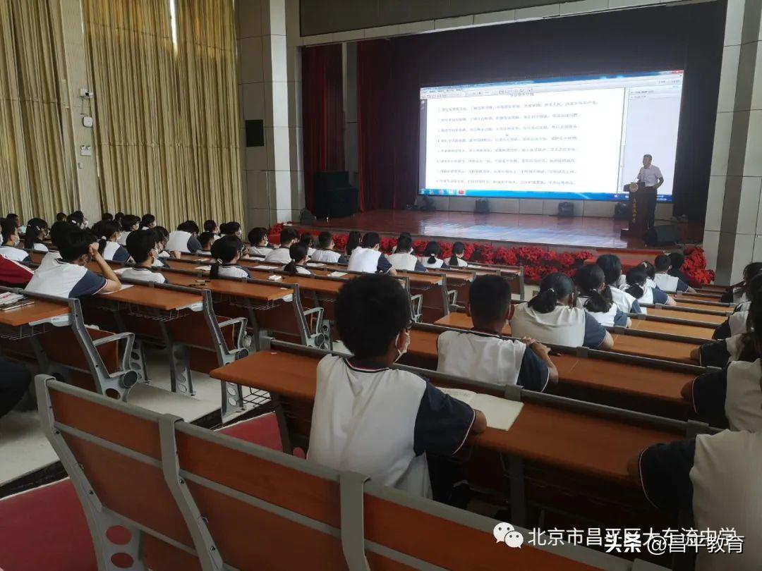 幼儿园入学第一天仪式感文案,新生报到第一天仪式感满格