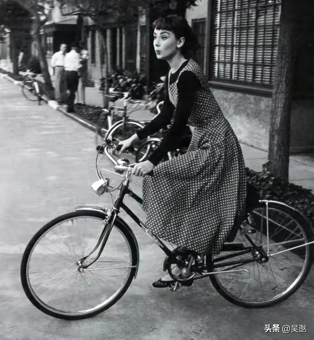 70年代一辆“凤凰牌”自行车180元，放到现在相当于多少钱？