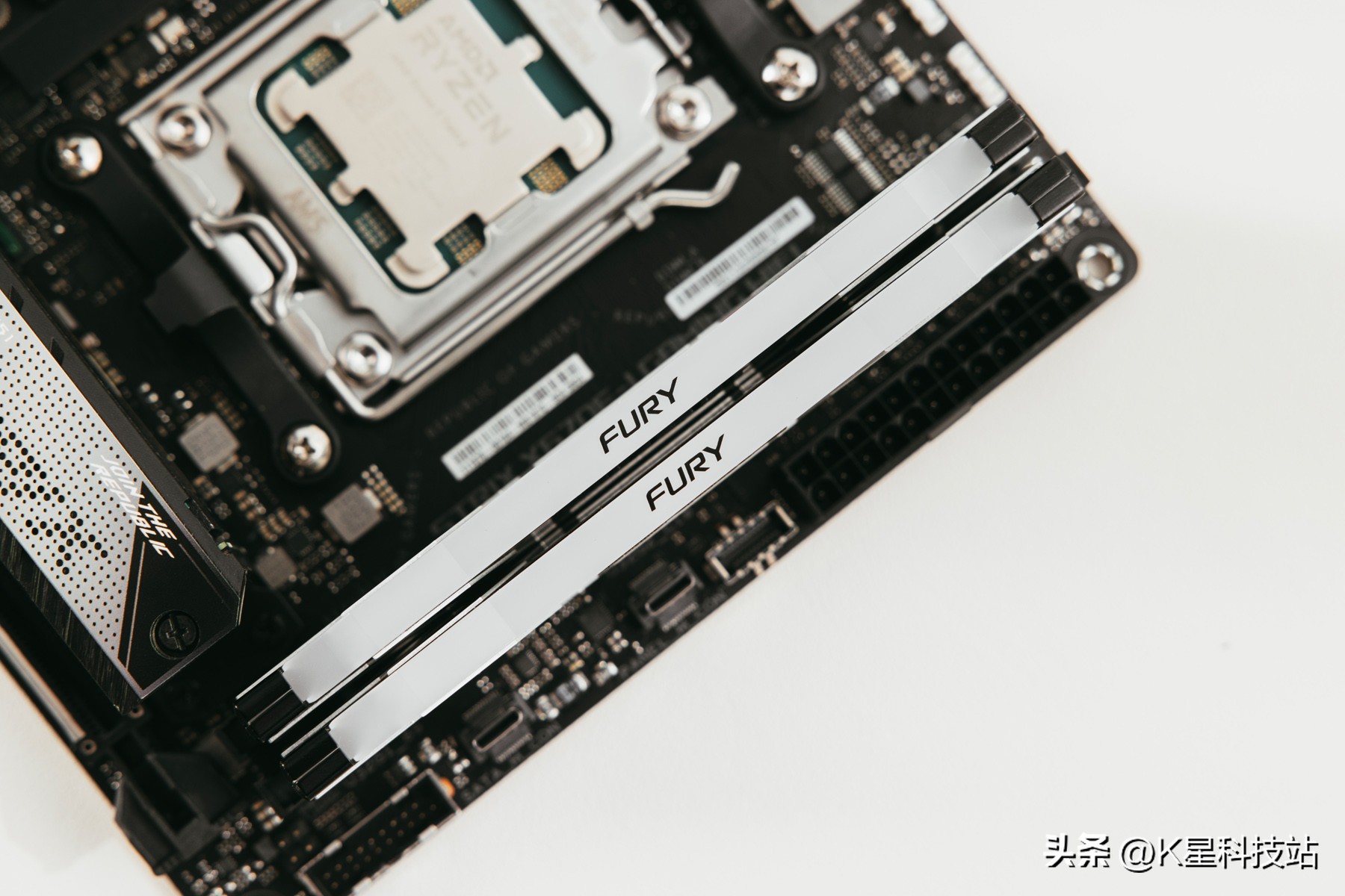 鍗庣x670e涓绘澘涓婁粈涔坈pu,鍗庣strixz690-e瑁呮満瑙嗛