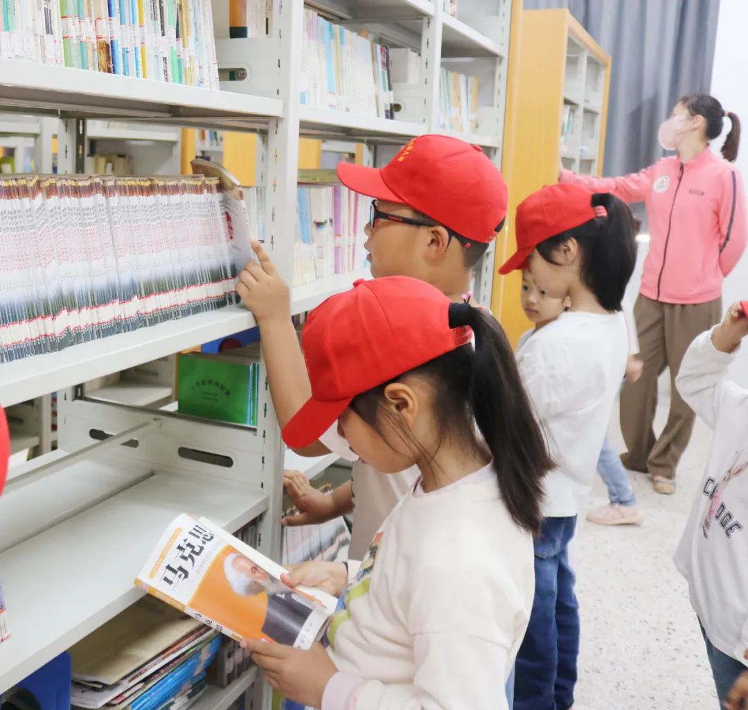 小学幼小衔接活动简报,幼小携手开展幼小衔接活动报道