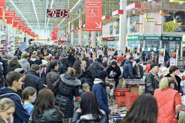 20年后虚假繁荣下的全民负债，幸福感大跳水，超前消费观中毒太深