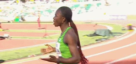 12秒12！世界纪录诞生，非洲名将喜极而泣，央视解说：不可思议