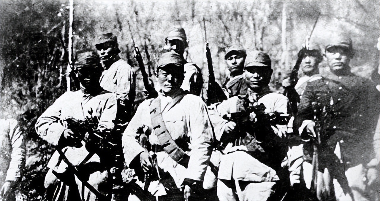 特工女儿回忆：长大才知，1931年那晚，母亲为何深夜要求女儿跳舞