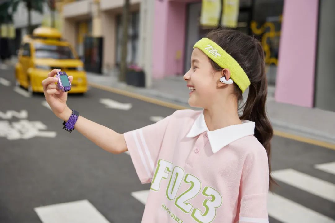 为什么小孩偏要买小天才电话手表 (小天才电话手表智娃陪读功能)